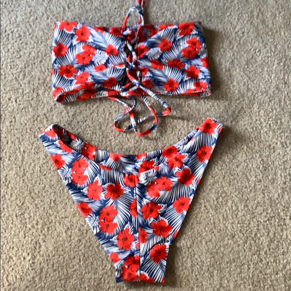 Bathing suit - Picture 2 of 2